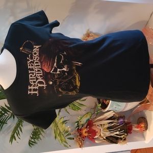 Women's Harley Davidson size large shirt.